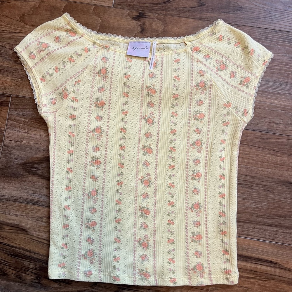 Urban Outfitters Yellow Floral Short Sleeve Top
